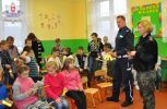 Bezpieczna droga do szkoły - mundurowi u dzieci z Huty Dzierążyńskiej i Hubinka